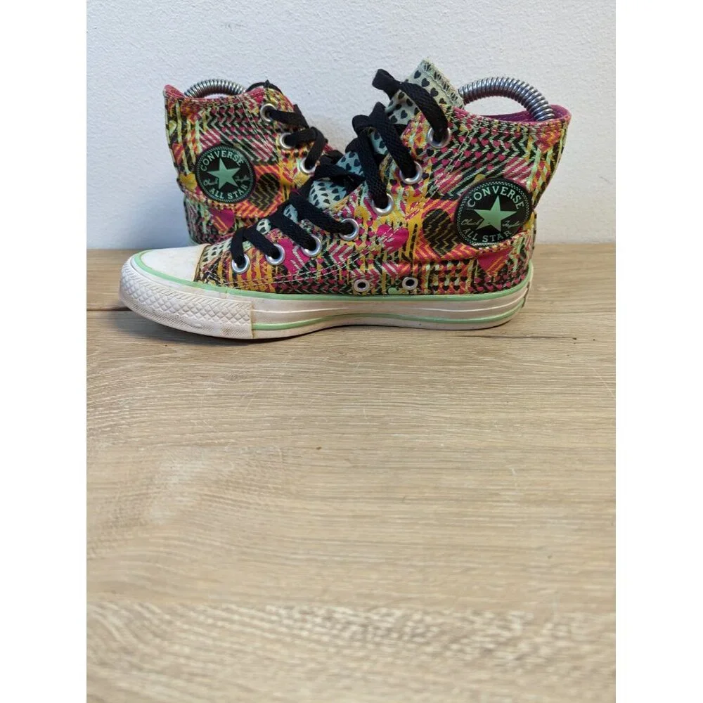 Converse Sz 5 Bright Patch HEARTS Zig Zags Chevron Stripes Retro HI TOP Women's